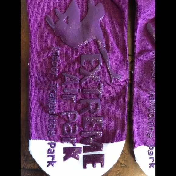 NEW Extreme Air Park Purple and White Unisex Adult Large Socks - Picture 3 of 5